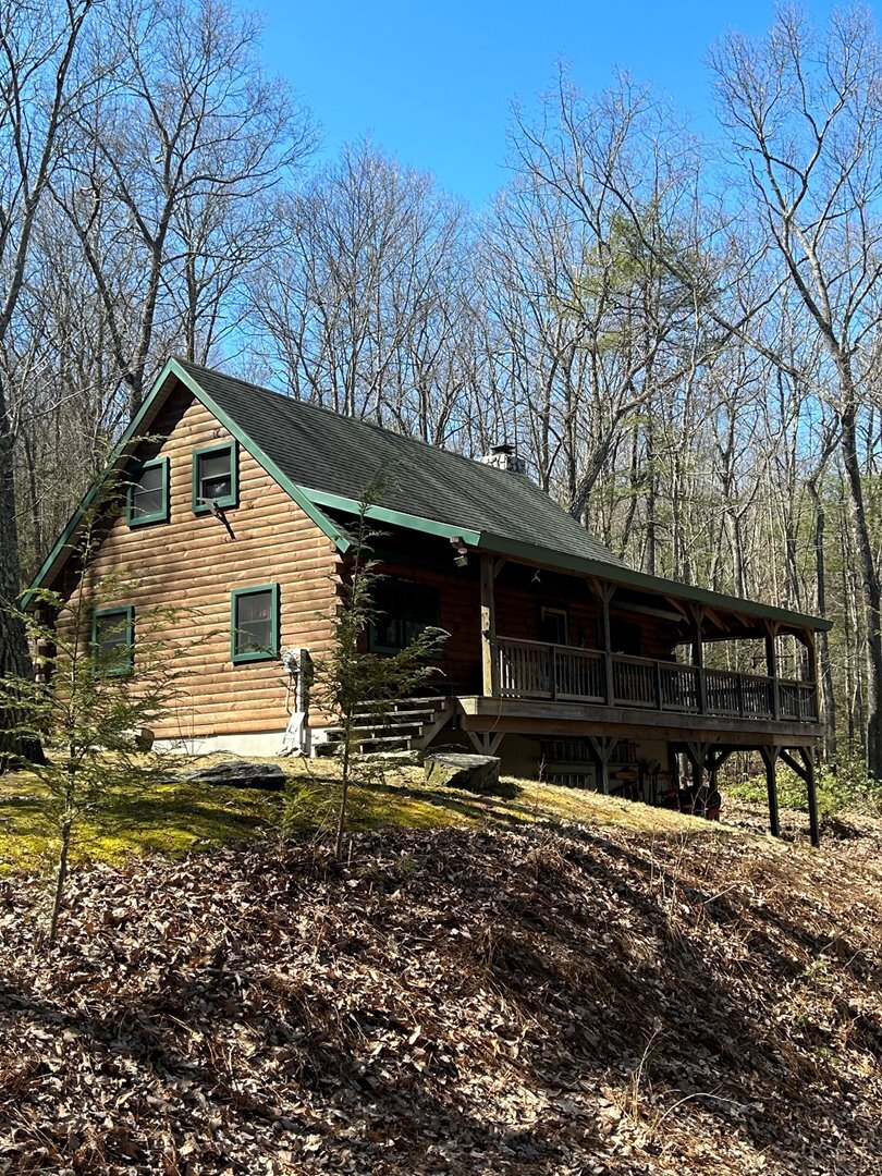 Picture Rocks Log Cabin in Picture Rocks, PA